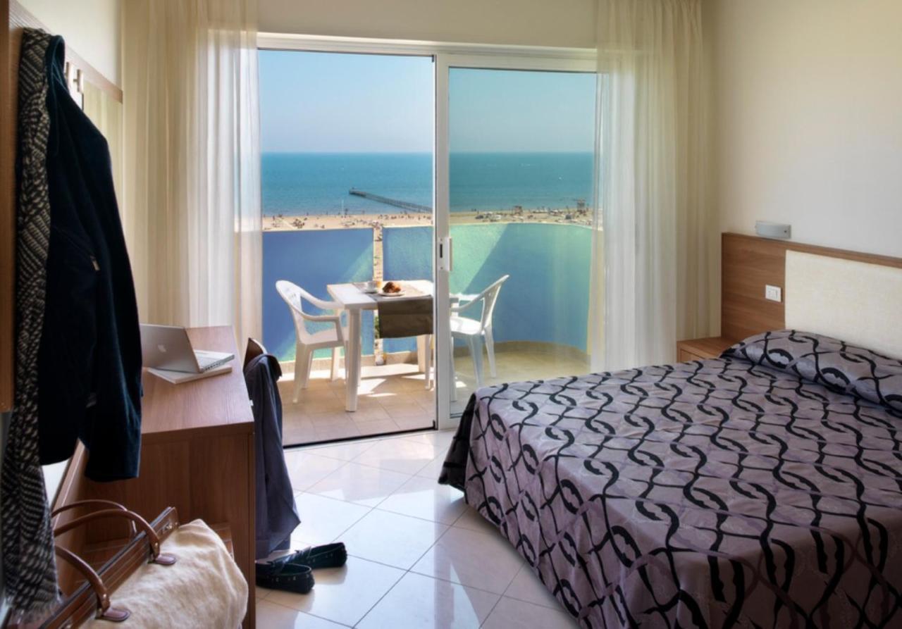 Residence Hotel Piccadilly Rimini Esterno foto