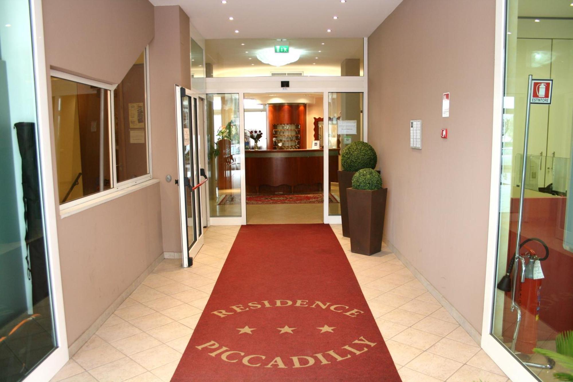 Residence Hotel Piccadilly Rimini Esterno foto