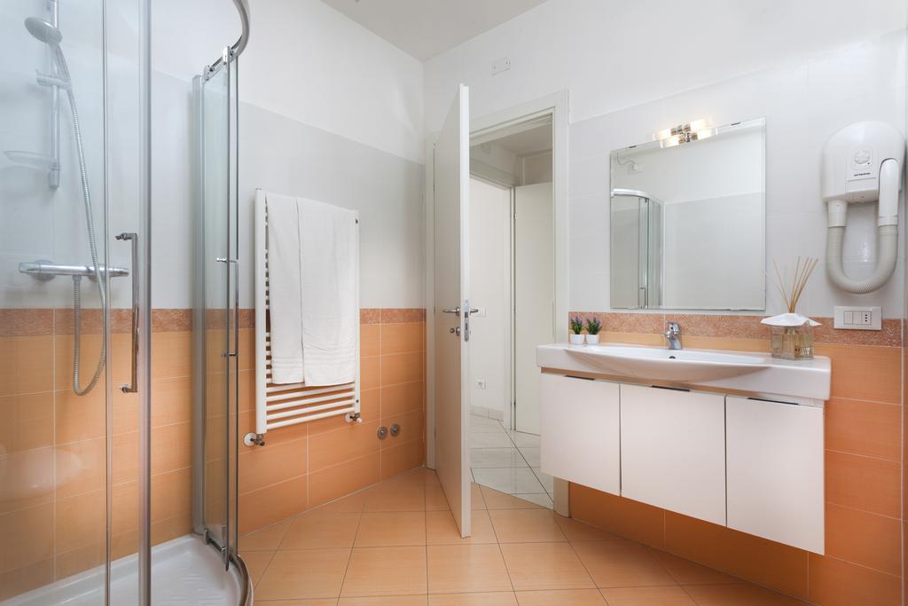Residence Hotel Piccadilly Rimini Esterno foto