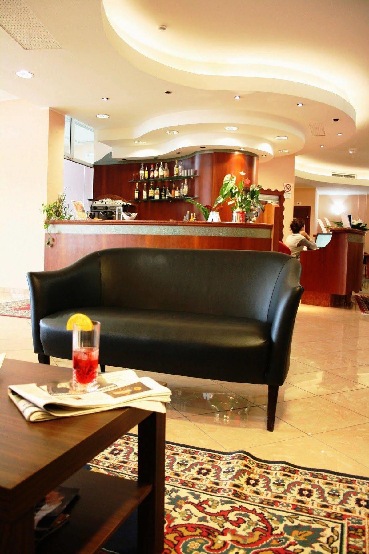 Residence Hotel Piccadilly Rimini Esterno foto