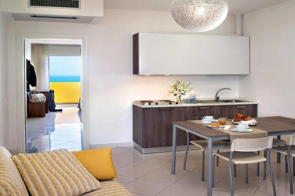 Residence Hotel Piccadilly Rimini Esterno foto